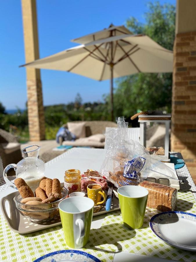 Ferienwohnung Breathtaking View Of Salento- Leporano Exterior foto