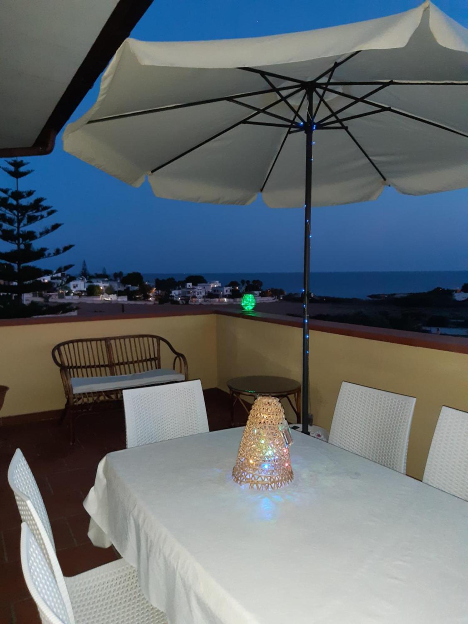 Ferienwohnung Breathtaking View Of Salento- Leporano Exterior foto