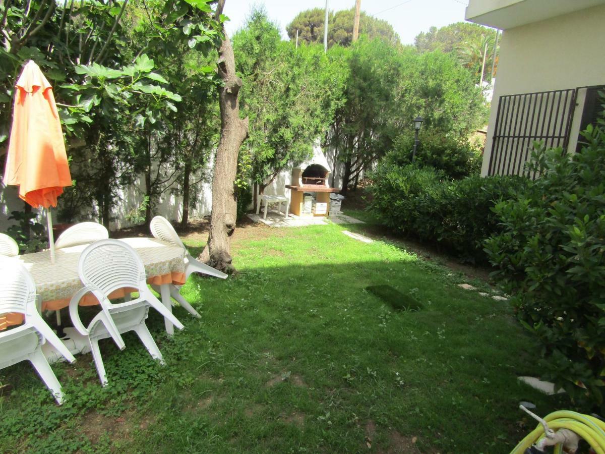 Ferienwohnung Breathtaking View Of Salento- Leporano Exterior foto